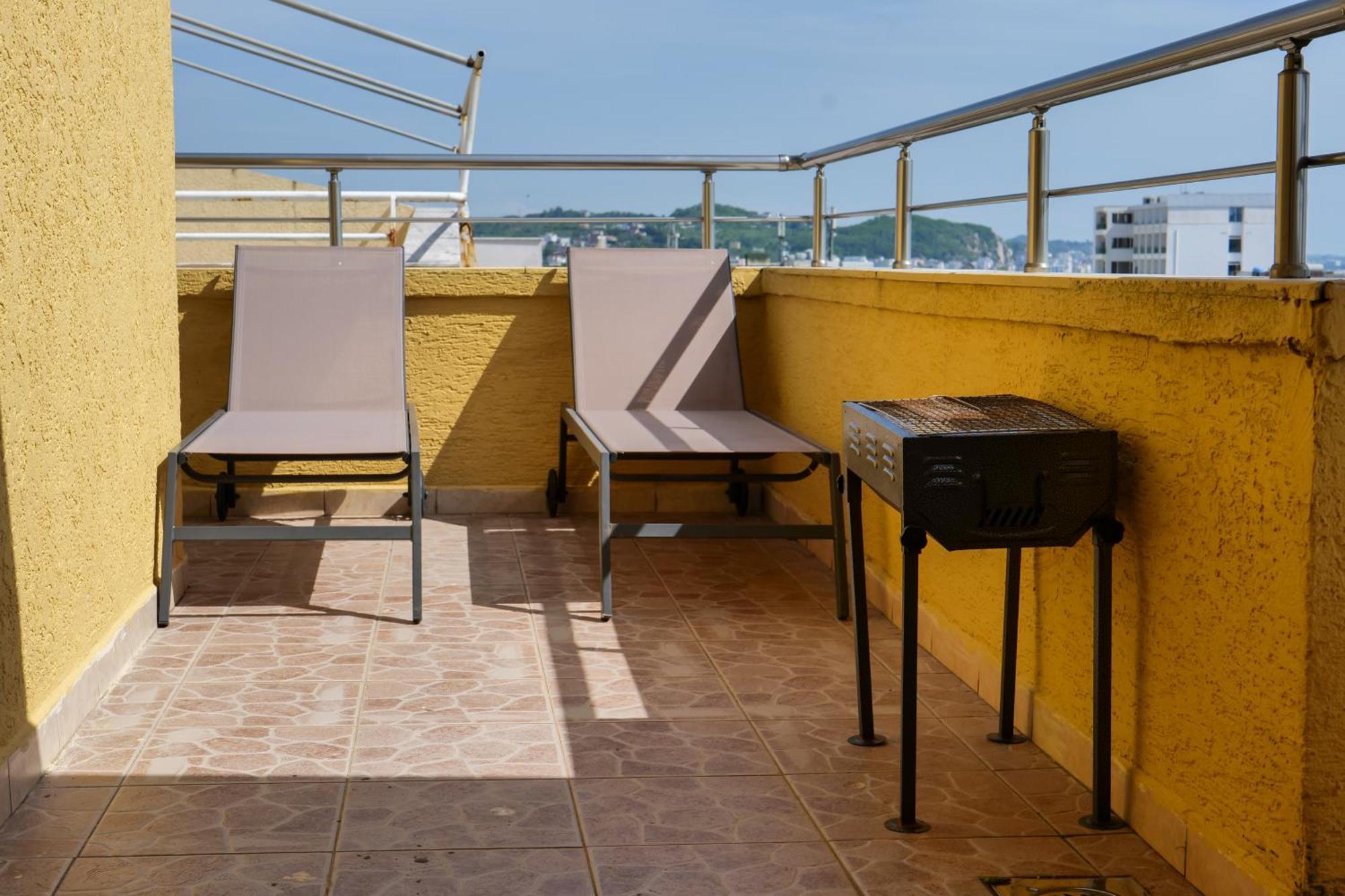 Xhejn's Veranda 7 * Durrës